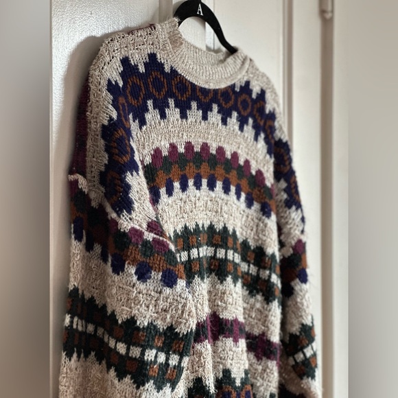 Vintage Sweater - Picture 2 of 2